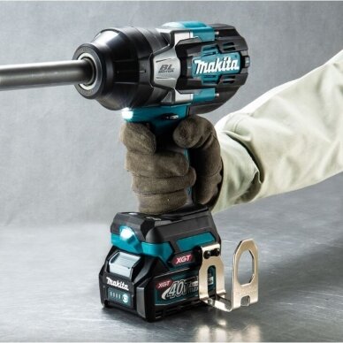 Akumuliatorinis smūginis veržliasukis MAKITA TW011GZ, 3/4", 40V, 1500 Nm (be akum. ir krov.) 2 Akumuliatorinis smūginis veržliasukis MAKITA TW011GZ, 3/4", 40V, 1500 Nm (be akum. ir krov.) 2