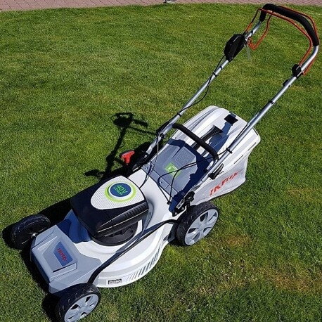 Akumuliatorinė savaeigė vejapjovė 2 × 40 V 5 Ah IKRA IAM 40-4625 S 2 Akumuliatorinė savaeigė vejapjovė 2 × 40 V 5 Ah IKRA IAM 40-4625 S 2
