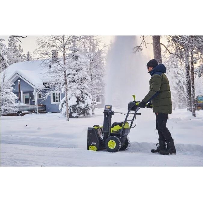 Akumuliatorinis sniego valytuvas Ryobi RY36STX56A-250, 36 V, 5.0 Ah, 56 cm 2 Akumuliatorinis sniego valytuvas Ryobi RY36STX56A-250, 36 V, 5.0 Ah, 56 cm 2