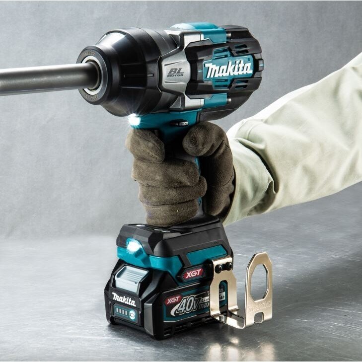 Akumuliatorinis smūginis veržliasukis MAKITA TW011GZ, 3/4", 40V, 1500 Nm (be akum. ir krov.) 2 Akumuliatorinis smūginis veržliasukis MAKITA TW011GZ, 3/4", 40V, 1500 Nm (be akum. ir krov.) 2