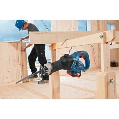 Bosch GSA 18 V-32 Tiesinis pjūklas(18V Li-ion 2 x 5Ah akumuliatoriai) 4 Bosch GSA 18 V-32 Tiesinis pjūklas(18V Li-ion 2 x 5Ah akumuliatoriai) 4