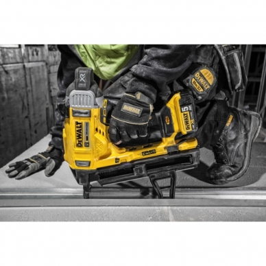 DeWALT DCN890P1 akumuliatorinė viniakalė betonui (18V 1 x 5Ah ) 3 DeWALT DCN890P1 akumuliatorinė viniakalė betonui (18V 1 x 5Ah ) 3