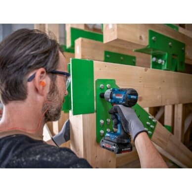 Bosch GDS 18V-450 PC AKUMULIATORINIS SMŪGINIS VERŽLIASUKIS 2x5.0Ah GAL 18V-40, LB 1 Bosch GDS 18V-450 PC AKUMULIATORINIS SMŪGINIS VERŽLIASUKIS 2x5.0Ah GAL 18V-40, LB 1