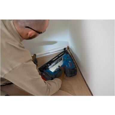 BOSCH GNH 18V-64 MD Akumuliatorinė viniakalė SOLO, LB