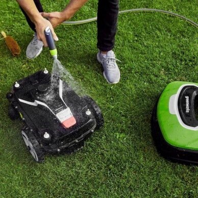 GREENWORKS OPTIMOW 15 VEJOS PJOVIMO ROBOTAS (iki 1 500 m2 ploto vejoms) 6 GREENWORKS OPTIMOW 15 VEJOS PJOVIMO ROBOTAS (iki 1 500 m2 ploto vejoms) 6