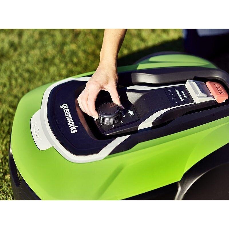 GREENWORKS OPTIMOW 15 VEJOS PJOVIMO ROBOTAS (iki 1 500 m2 ploto vejoms) 8 GREENWORKS OPTIMOW 15 VEJOS PJOVIMO ROBOTAS (iki 1 500 m2 ploto vejoms) 8