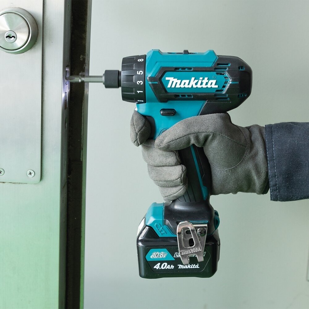 Makita DF033DZ akumuliatorinis gręžtuvas (12V Max Li-ion be akumuliatorių ir kroviklio) 1 Makita DF033DZ akumuliatorinis gręžtuvas (12V Max Li-ion be akumuliatorių ir kroviklio) 1