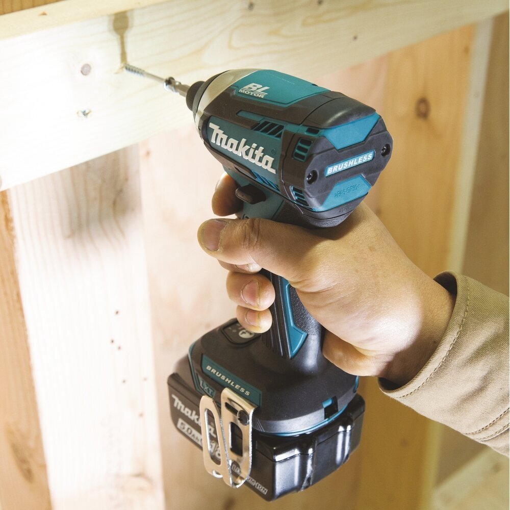 Makita DTD154RTJ Akumuliatorinis smūginis suktuvas (18v 2x 5.0Ah Li-ion) 1 Makita DTD154RTJ Akumuliatorinis smūginis suktuvas (18v 2x 5.0Ah Li-ion) 1
