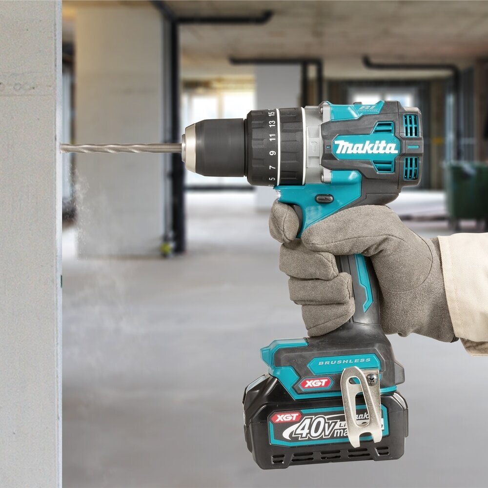 Makita HP002GD201 Akumuliatorinis smūginis gręžtuvas-suktuvas XGT ® (40Vmax 2 x 2,5 Ah akumuliatoriai) 1