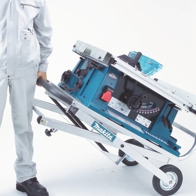 Makita 2704N Išilginio pjovimo staklės + darbo stalas (2704) Makita 2704N Išilginio pjovimo staklės + darbo stalas (2704)