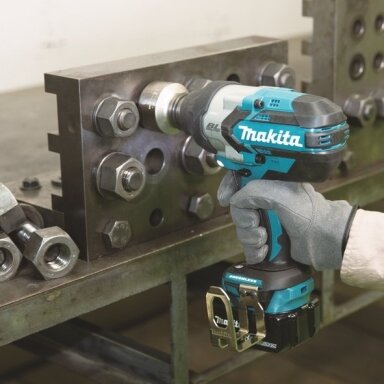 Makita DTW1001Z Akumuliatorinis smūginis veržliasukis (Be akumuliatorių ir kroviklio) Makita DTW1001Z Akumuliatorinis smūginis veržliasukis (Be akumuliatorių ir kroviklio)
