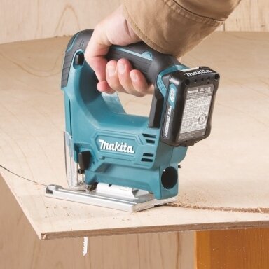 Makita JV101DZ Akumuliatorinis siaurpjūklis (12V Li-ion Be akumuliatorių ir kroviklio) Makita JV101DZ Akumuliatorinis siaurpjūklis (12V Li-ion Be akumuliatorių ir kroviklio)