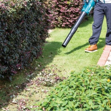 Makita DUB184RT2 akumuliatorinis putiklis (18V 2 x 5Ah akum.) 1 Makita DUB184RT2 akumuliatorinis putiklis (18V 2 x 5Ah akum.) 1