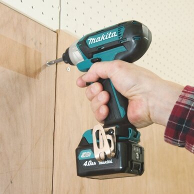 Makita TD110DZ Akumuliatorinis smūginis suktuvas (12V max be akumuliatorių ir pakrovėjo) 1 Makita TD110DZ Akumuliatorinis smūginis suktuvas (12V max be akumuliatorių ir pakrovėjo) 1