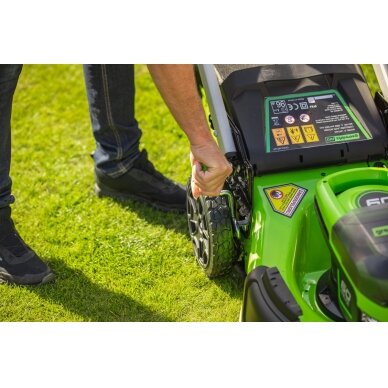 Greenworks GD60LM46SP SAVAEIGĖ VEJAPJOVĖ 46cm pločio (60V be akumuliatorių ir kroviklio) 5 Greenworks GD60LM46SP SAVAEIGĖ VEJAPJOVĖ 46cm pločio (60V be akumuliatorių ir kroviklio) 5