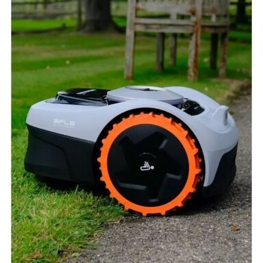 SEGWAY Navimow i105E Vejos robotas (Tinka pjauti iki 500 m² plotus)