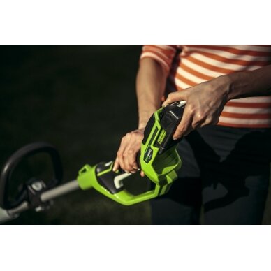 Greenworks G24LT30M STYGINĖ ŽOLIAPJOVĖ (24V be akumuliatorių ir kroviklio) 12 Greenworks G24LT30M STYGINĖ ŽOLIAPJOVĖ (24V be akumuliatorių ir kroviklio) 12