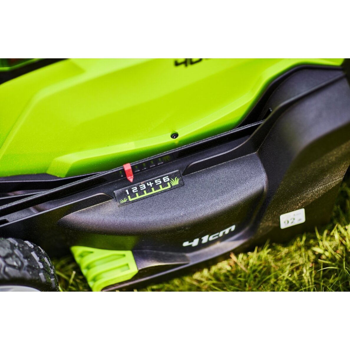 Greenworks G40LM41K4 VEJAPJOVĖ 41cm (40V su 4Ah akumuliatoriumi ir krovikliu) 4 Greenworks G40LM41K4 VEJAPJOVĖ 41cm (40V su 4Ah akumuliatoriumi ir krovikliu) 4